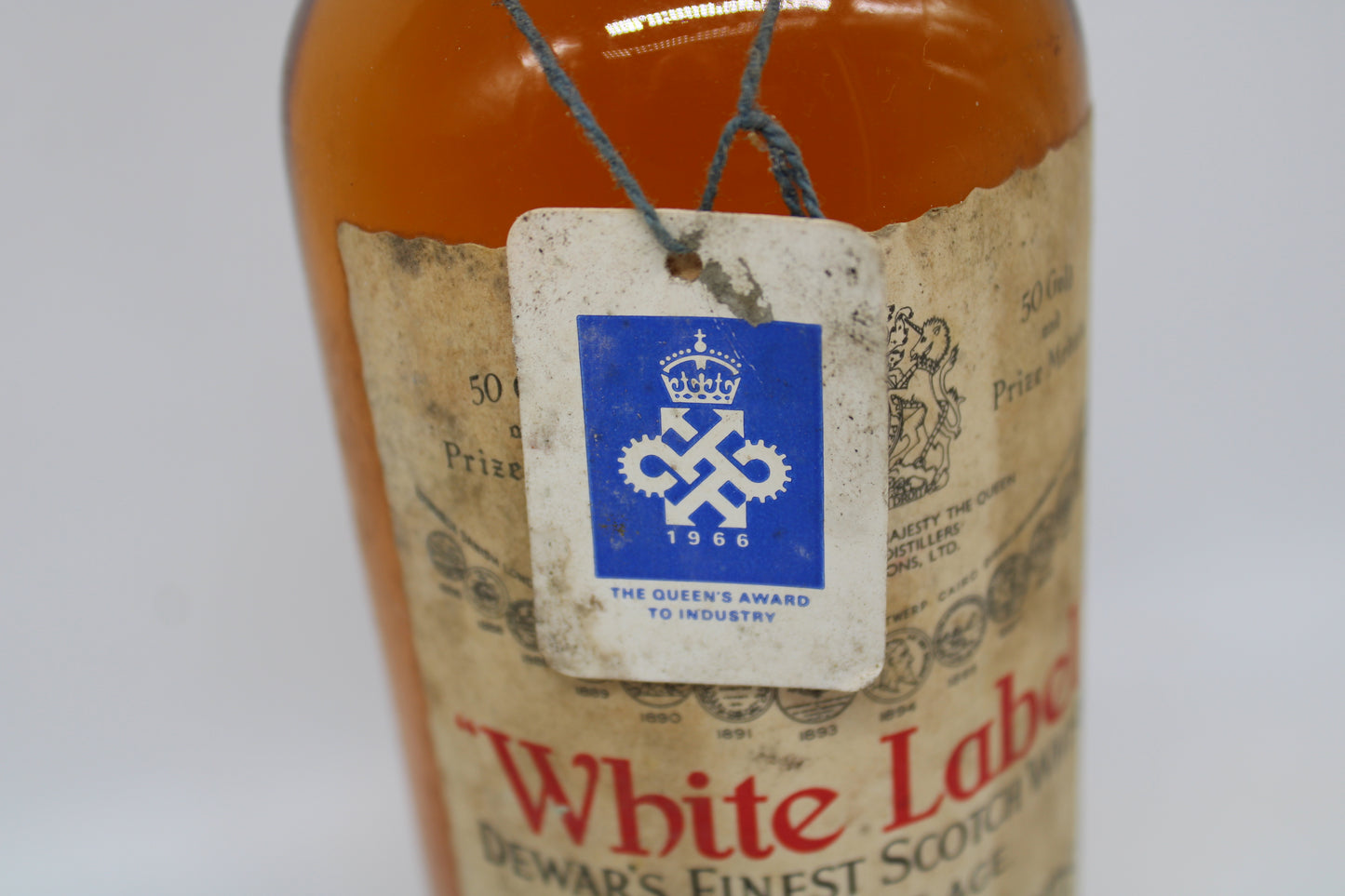 White Label Dewar's Finest Scotch Whiskey - JOHN DEWAR&amp;SONS